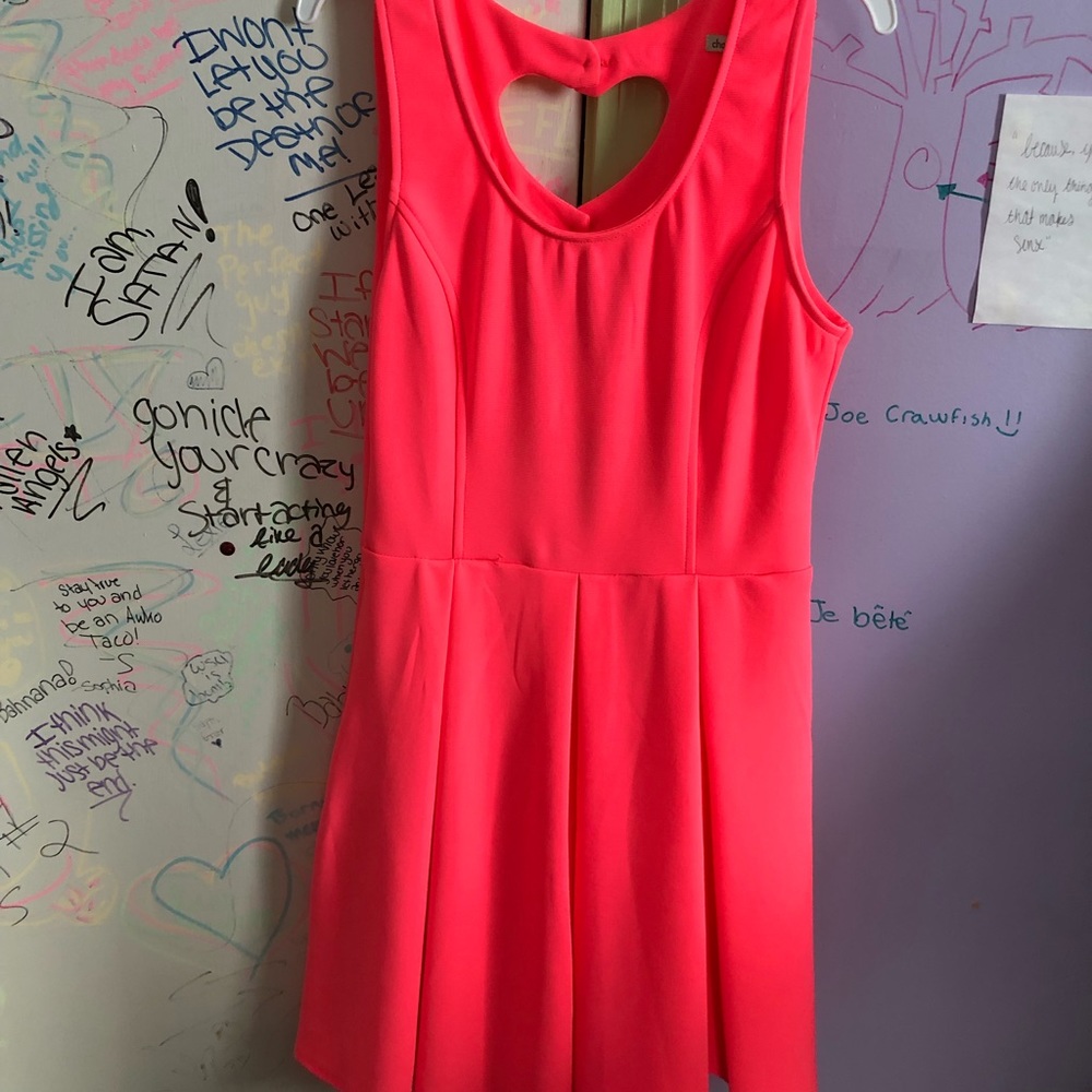 pink dress